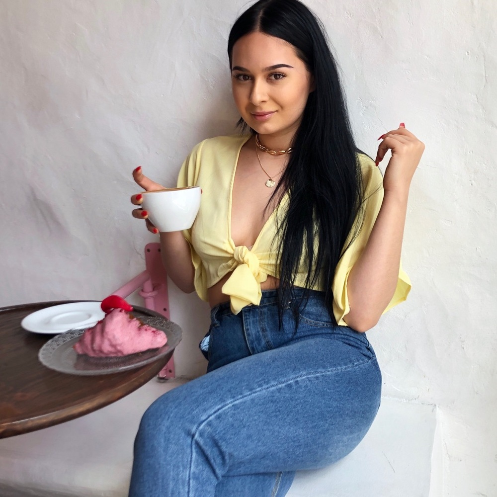 Tie Top